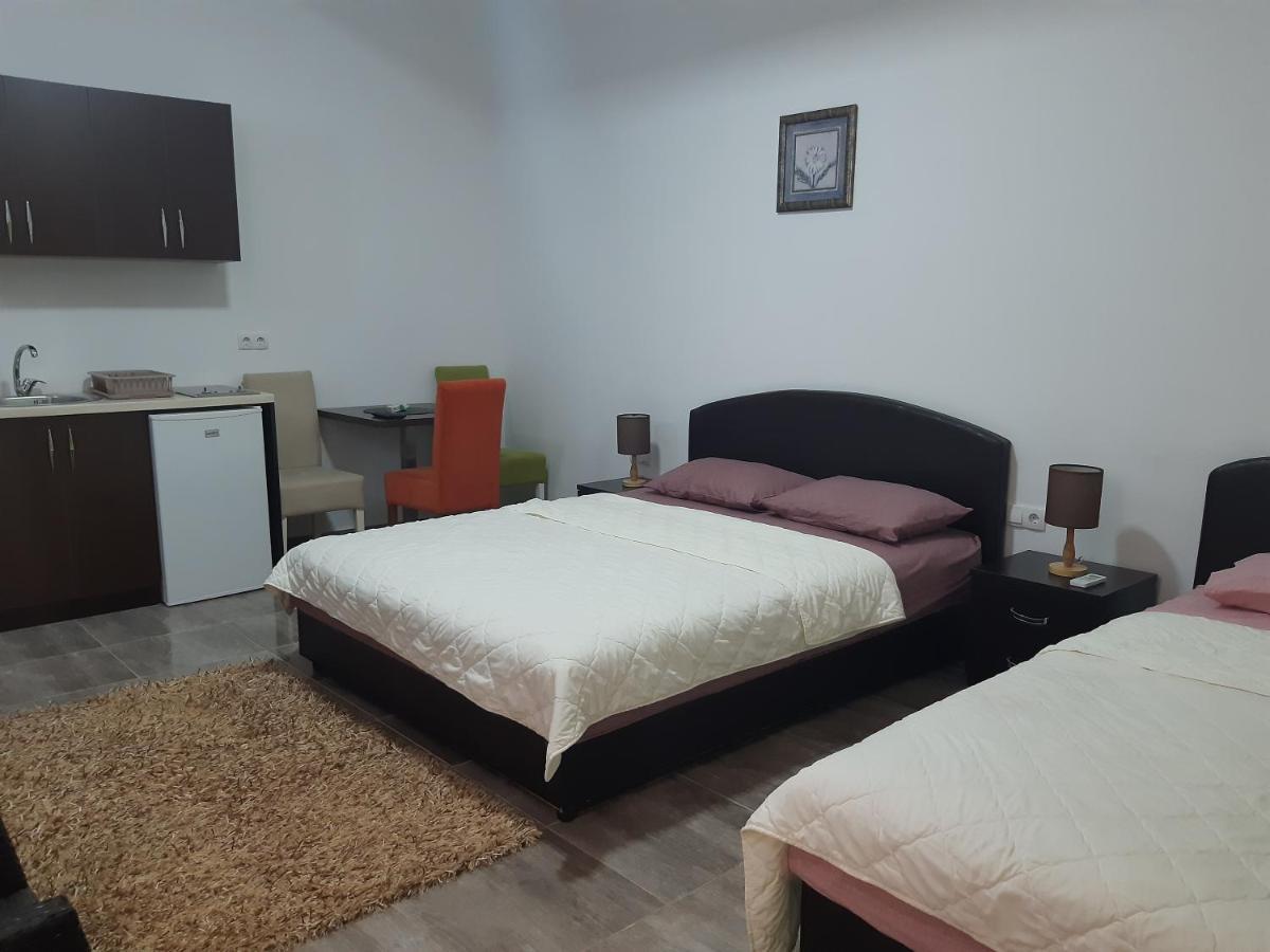 Zara Apartments Ulcinj Exterior photo