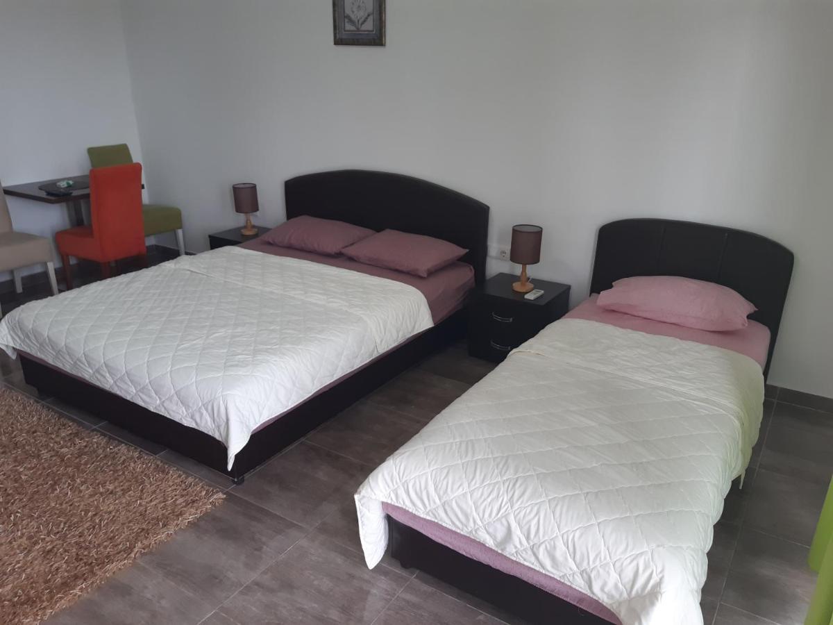 Zara Apartments Ulcinj Exterior photo